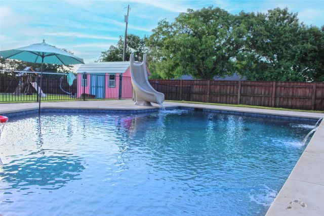 2601 NE 23rd Street, Mineral Wells, TX 76067