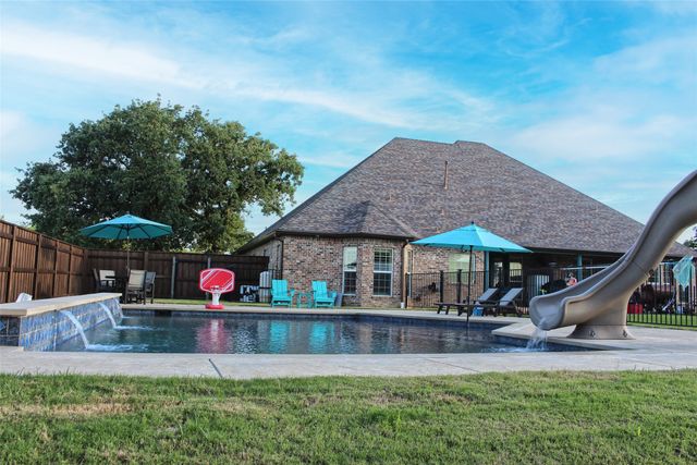 2601 NE 23rd Street, Mineral Wells, TX 76067