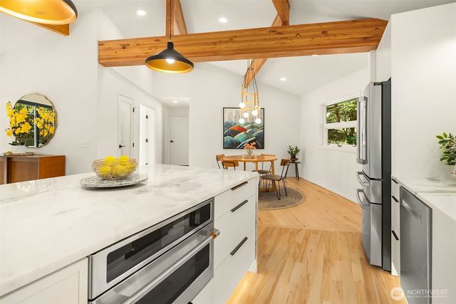 7575 NE New Brooklyn Road, Bainbridge Island, WA 98110