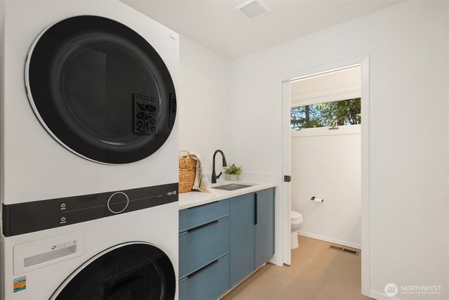 7575 NE New Brooklyn Road, Bainbridge Island, WA 98110
