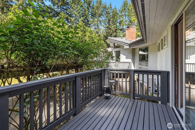 7575 NE New Brooklyn Road, Bainbridge Island, WA 98110
