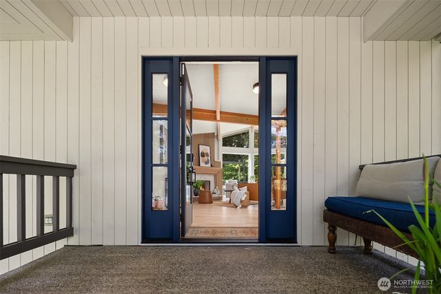 7575 NE New Brooklyn Road, Bainbridge Island, WA 98110