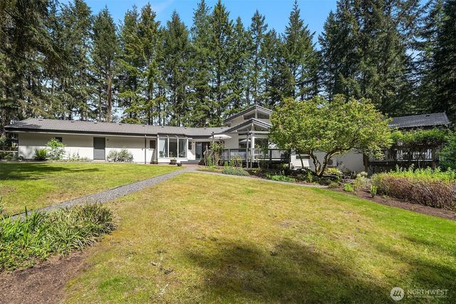 7575 NE New Brooklyn Road, Bainbridge Island, WA 98110