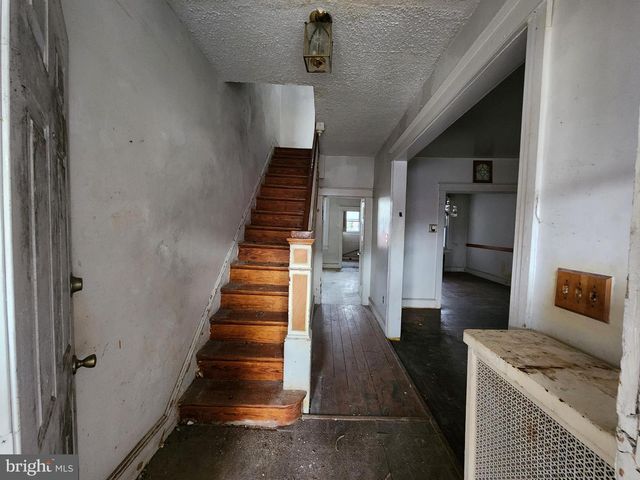 4551 REISTERSTOWN RD, Baltimore, MD 21215