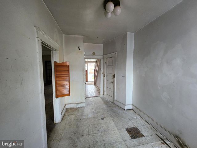 4551 REISTERSTOWN RD, Baltimore, MD 21215