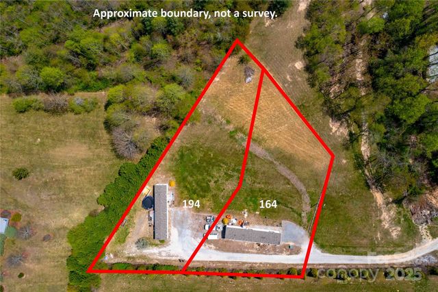 164 Baby Jane Lane, Hendersonville, NC 28792