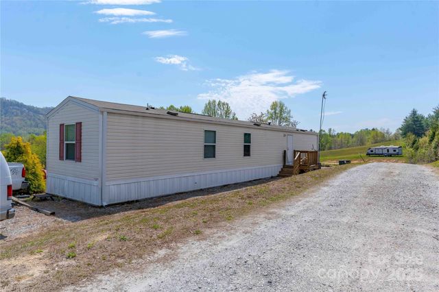 164 Baby Jane Lane, Hendersonville, NC 28792