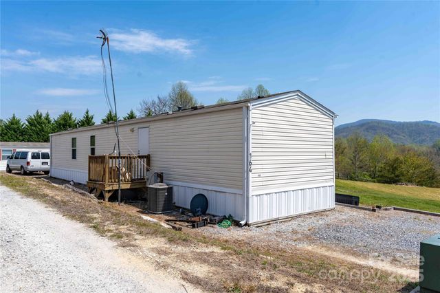 164 Baby Jane Lane, Hendersonville, NC 28792
