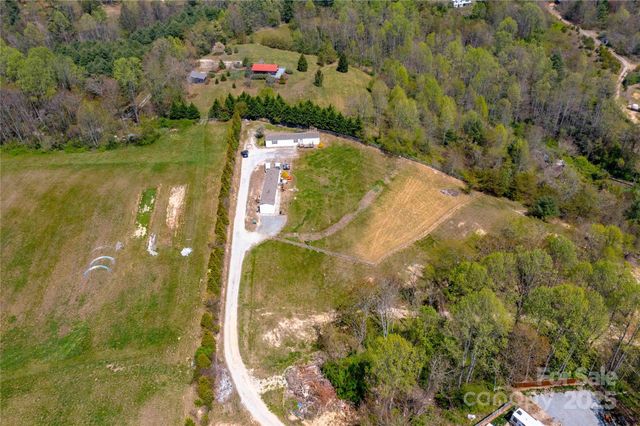164 Baby Jane Lane, Hendersonville, NC 28792