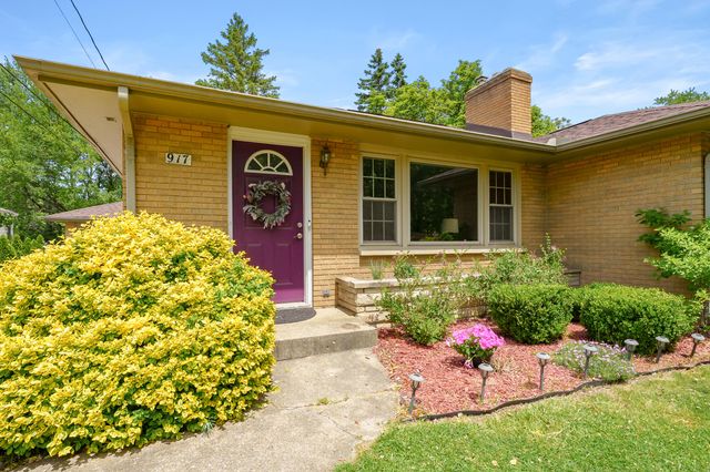 917 Roseland Avenue, Kalamazoo City, MI 49001