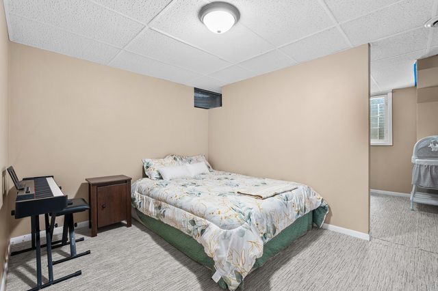 917 Roseland Avenue, Kalamazoo City, MI 49001