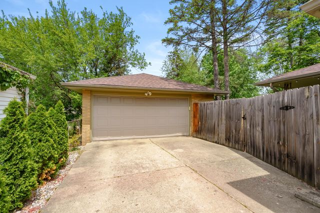 917 Roseland Avenue, Kalamazoo City, MI 49001