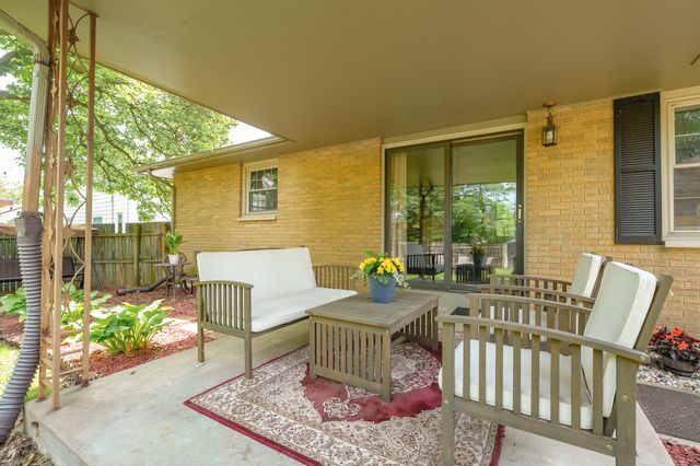 917 Roseland Avenue, Kalamazoo City, MI 49001