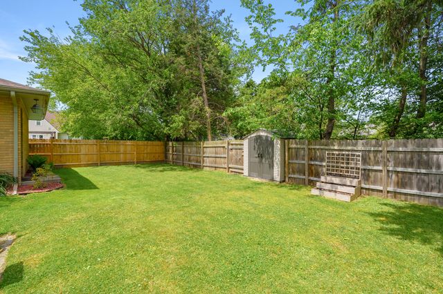 917 Roseland Avenue, Kalamazoo City, MI 49001