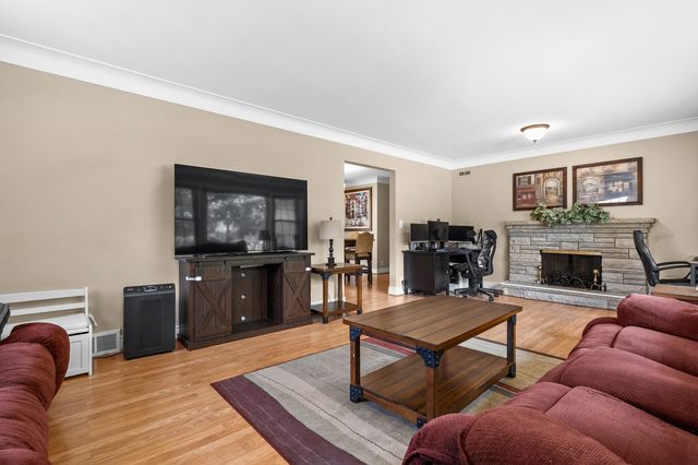 917 Roseland Avenue, Kalamazoo City, MI 49001