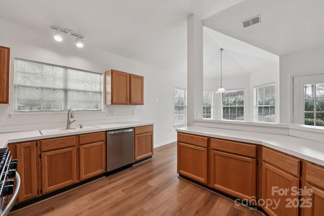 121 Ashford Hollow Lane, Mooresville, NC 28117