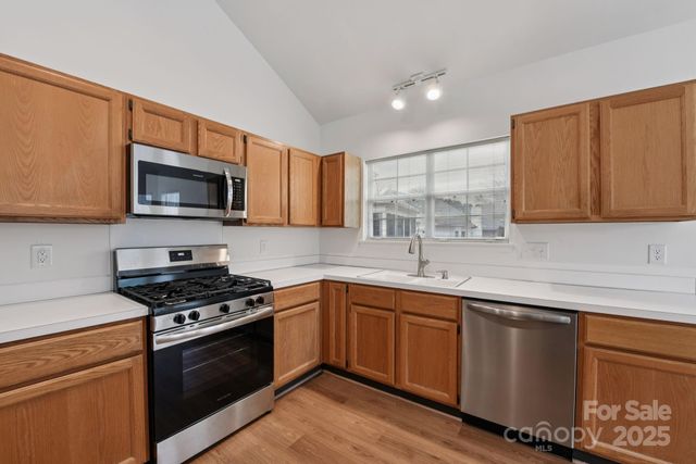 121 Ashford Hollow Lane, Mooresville, NC 28117