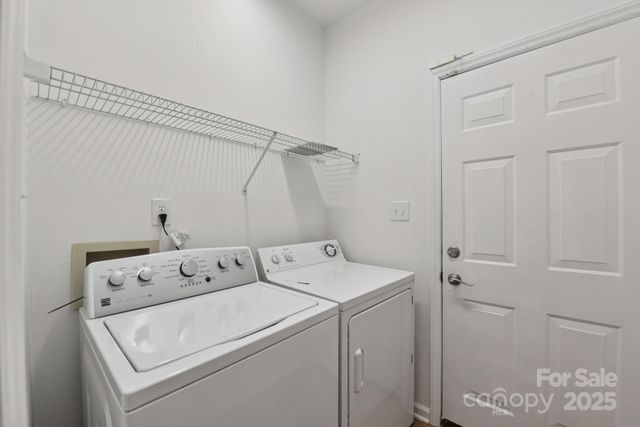 121 Ashford Hollow Lane, Mooresville, NC 28117