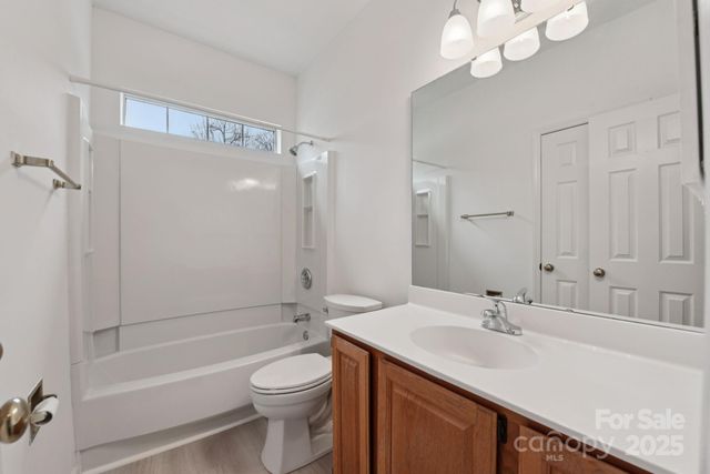 121 Ashford Hollow Lane, Mooresville, NC 28117