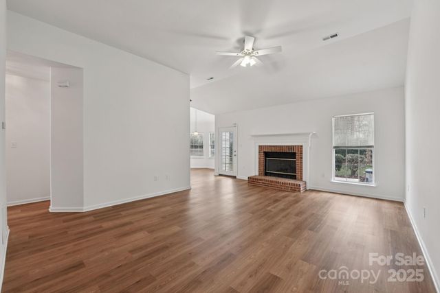 121 Ashford Hollow Lane, Mooresville, NC 28117