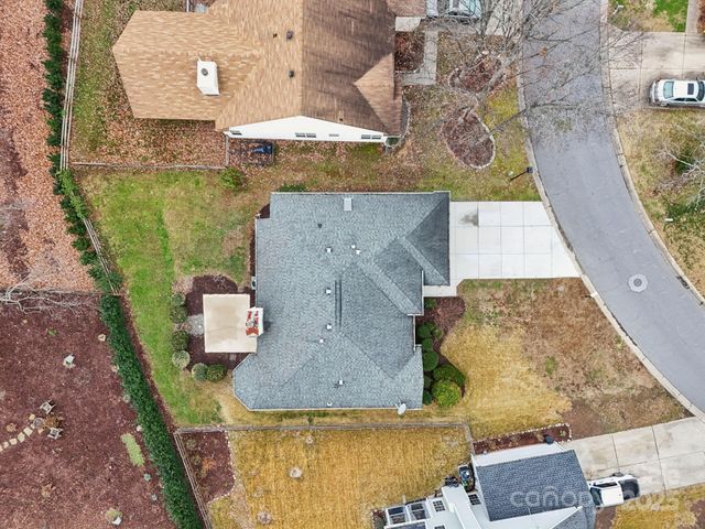 121 Ashford Hollow Lane, Mooresville, NC 28117