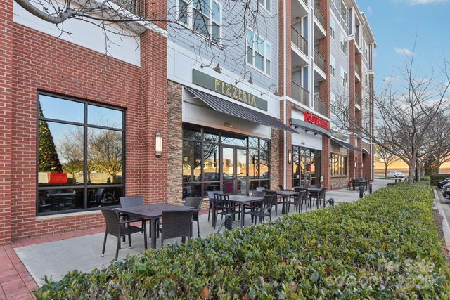 121 Ashford Hollow Lane, Mooresville, NC 28117