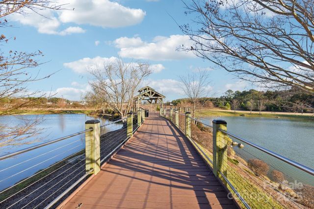 121 Ashford Hollow Lane, Mooresville, NC 28117