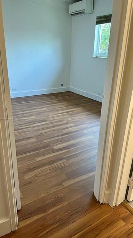 70 NW 77th Street 25, Miami, FL 33150