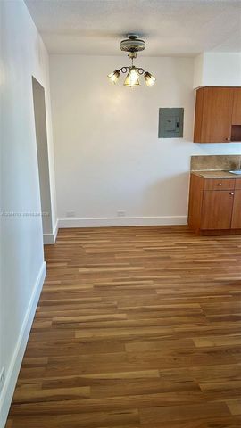 70 NW 77th Street 25, Miami, FL 33150
