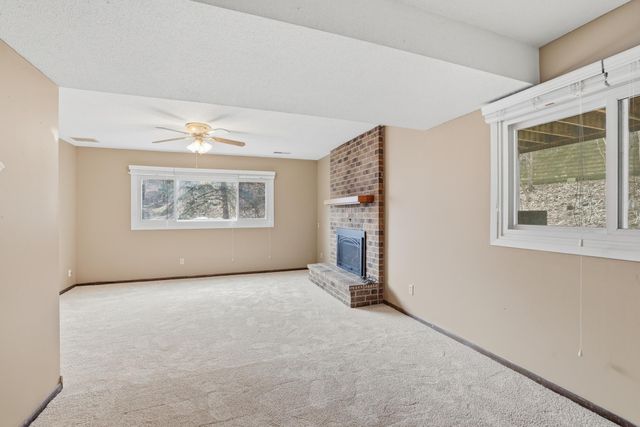 1633 W 140th Street, Burnsville, MN 55337