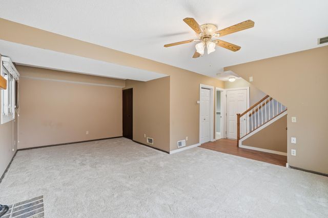 1633 W 140th Street, Burnsville, MN 55337