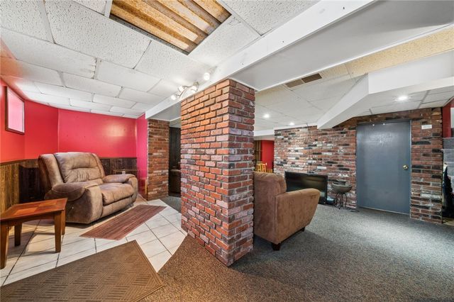 1533 Poplar Street, South Greensburg Boro, PA 15601