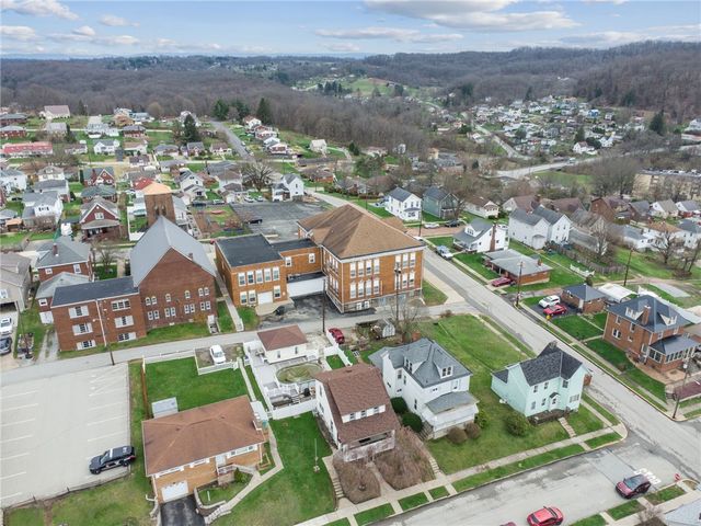 1533 Poplar Street, South Greensburg Boro, PA 15601