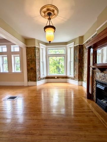 3005 W Fulton Street 2, Chicago, IL 60612