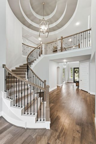 118 N Winter Sunrise Circle, The Woodlands, TX 77375