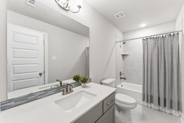 118 N Winter Sunrise Circle, The Woodlands, TX 77375