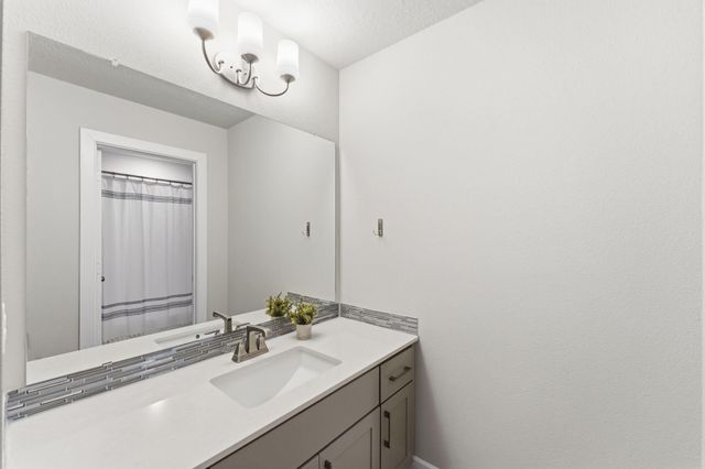 118 N Winter Sunrise Circle, The Woodlands, TX 77375