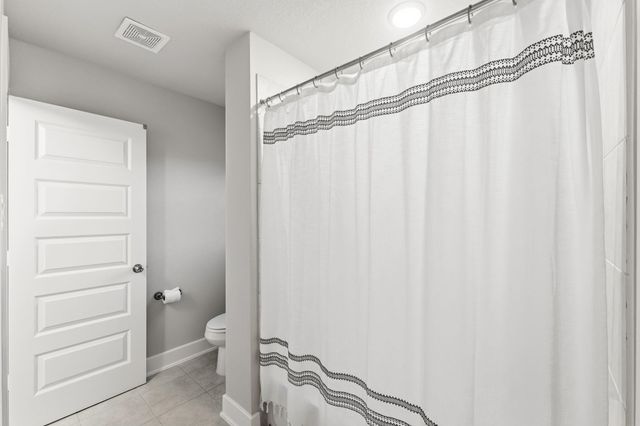 118 N Winter Sunrise Circle, The Woodlands, TX 77375