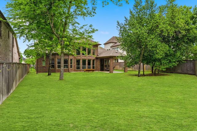 118 N Winter Sunrise Circle, The Woodlands, TX 77375