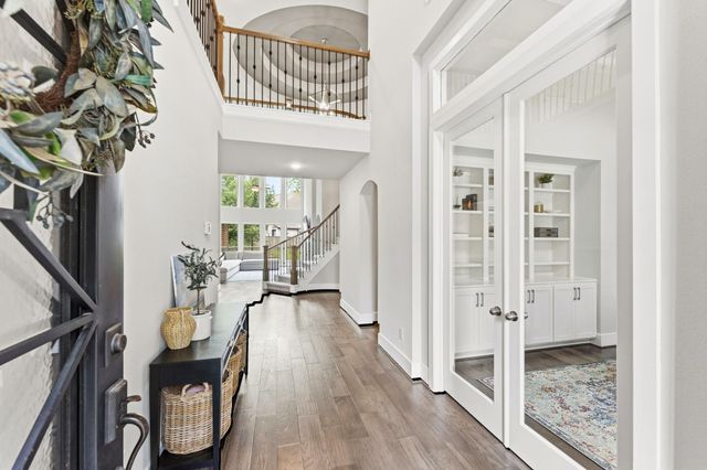 118 N Winter Sunrise Circle, The Woodlands, TX 77375