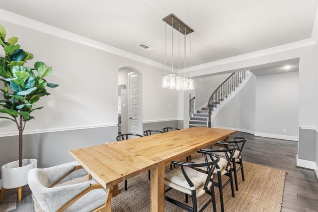 118 N Winter Sunrise Circle, The Woodlands, TX 77375