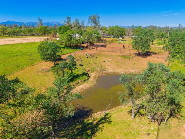 17837 Coyote Lane, Anderson, CA 96007