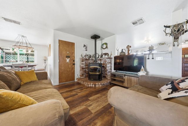 17837 Coyote Lane, Anderson, CA 96007