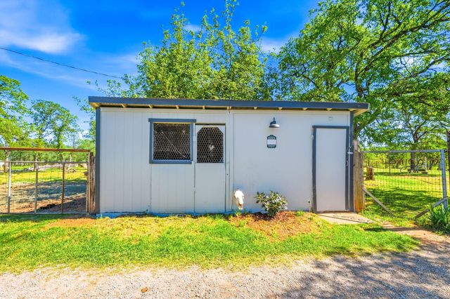 17837 Coyote Lane, Anderson, CA 96007