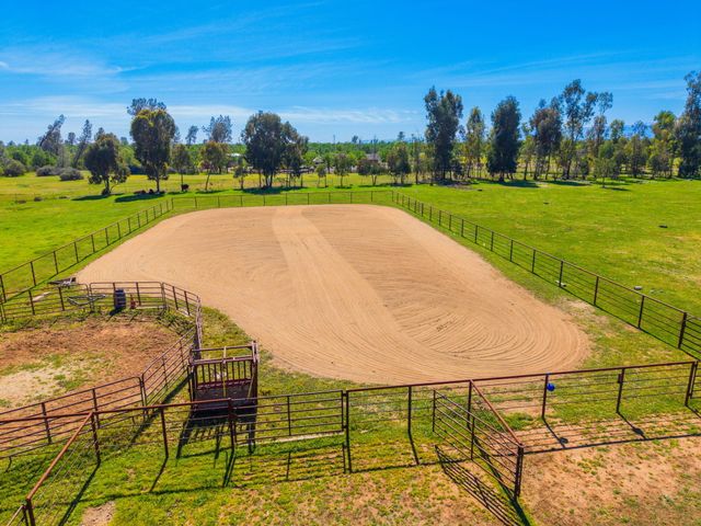 17837 Coyote Lane, Anderson, CA 96007