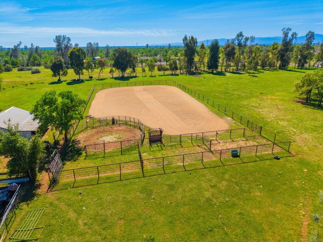 17837 Coyote Lane, Anderson, CA 96007
