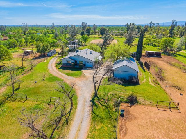 17837 Coyote Lane, Anderson, CA 96007