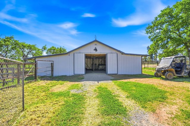 17837 Coyote Lane, Anderson, CA 96007