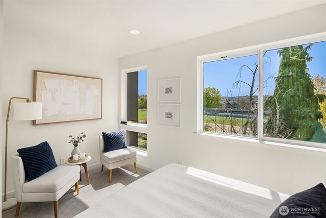 972 NW 54th Street, Seattle, WA 98107