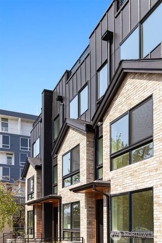 972 NW 54th Street, Seattle, WA 98107